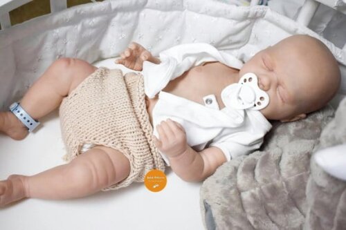 Bebê Reborn Menino Todo em Vinil Siliconado Super Realista