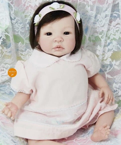 Boneca Bebê Reborn Menina Linda e Super Realista com Enxoval
