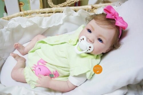 Boneca Bebê Reborn Menina Realista Olhos Azuis Lindíssima