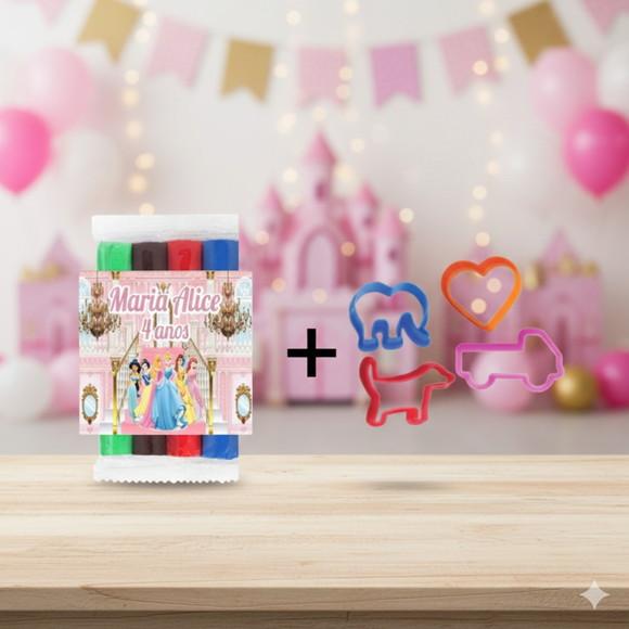 Lembrancinha Personalizada Princesas Massinha e Cortador