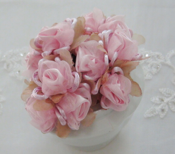 2 Buques de Flor em Cetim e Organza - Rosa