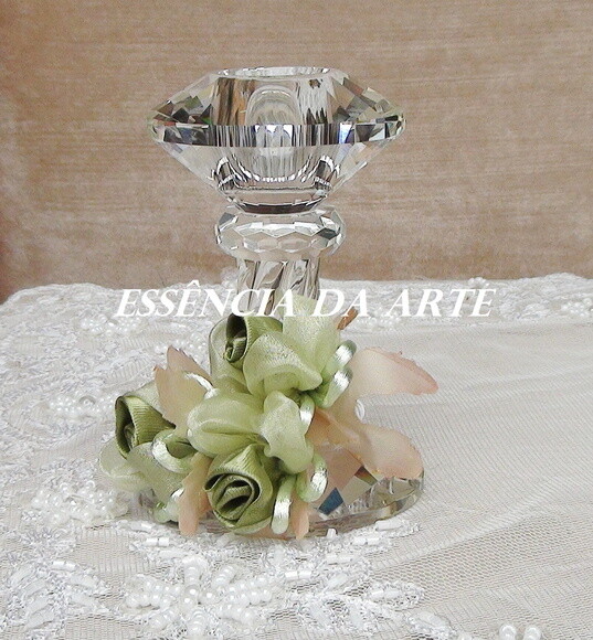 2 Buques Flor Cetim e Organza Verde Musgo.
