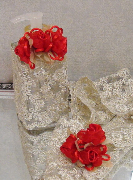 2 Buques Flor em Cetim e Organza Red