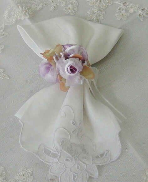 2 Buques Flor Rosa Cetim e Organza Lilás