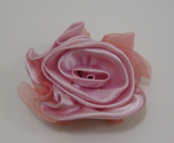 2 Flores Rosa em Cetim e Organza Nude Ii