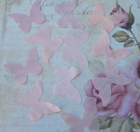 Borboletas em Cetim - 25 Un - 6,0x4,5cm - Rosa