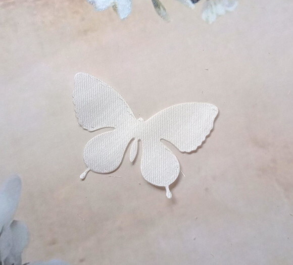 Borboletas em Cetim - 5,0x4,0cm - 25 un