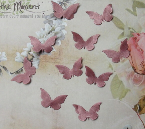 Borboletas em Cetim - 75un - 3,5x2,5cm