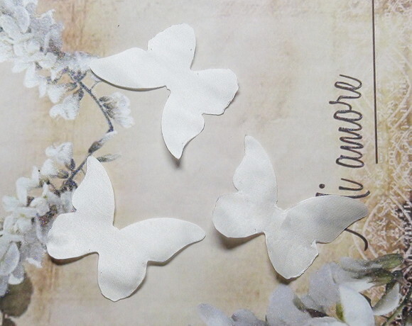 Borboletas em Cetim - Off White - 25 un