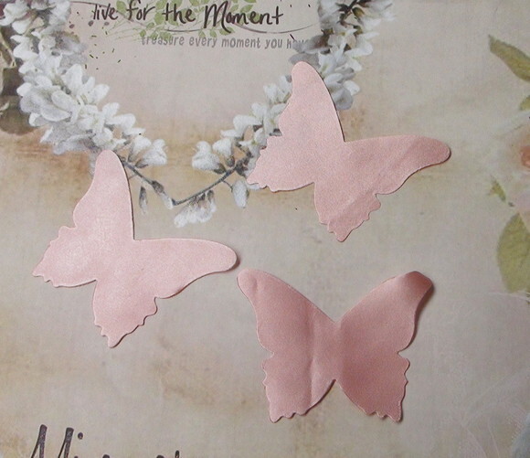 Borboletas em Cetim - Rose Claro - 25 un - 6,5x6,0cm