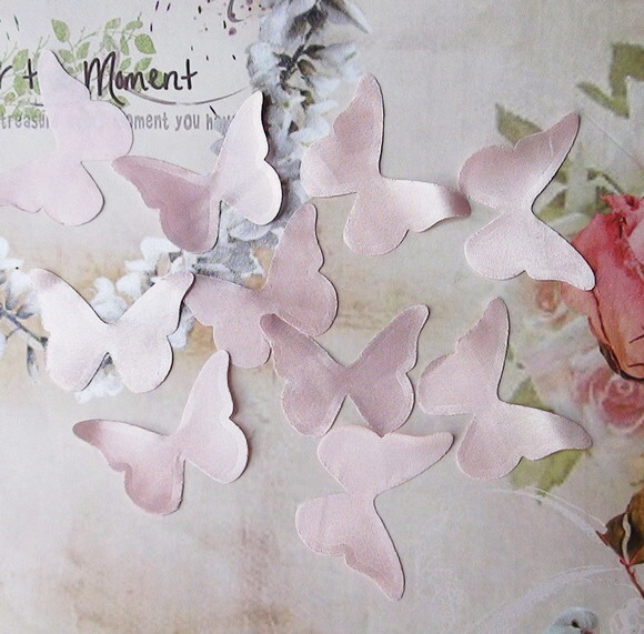 Borboletas em Cetim - Rosa - 25 un - 4,5x3,5cm