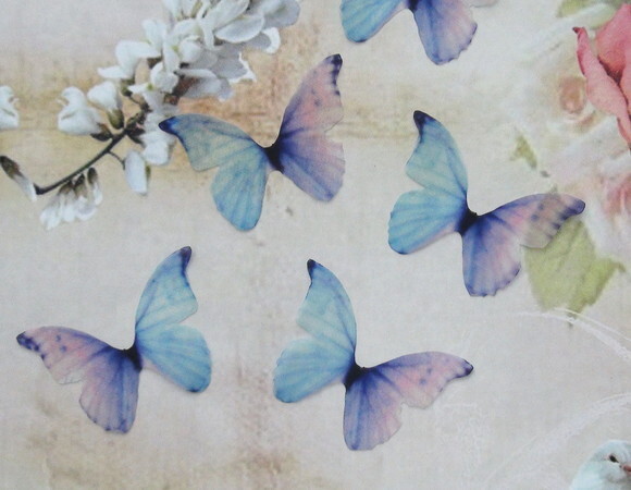 Borboletas em Organza - 05 un - Azul e Roxa - 5,0 x 3,5 Cm.