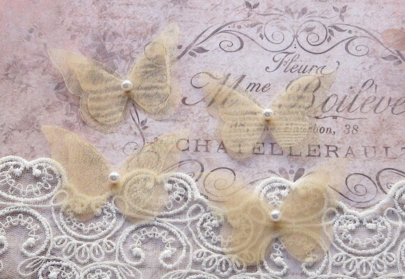 Borboletas em Organza - 20 un - Dupla Camada