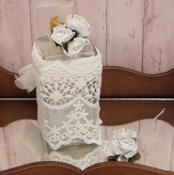 Buque em Cetim - Pacote com 18 Flores.