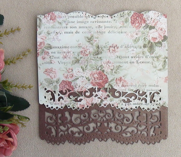 Faca de Corte para Scrapbooking - A2 Scalloped Borders Three