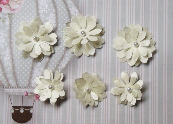 Flor em 3d - Amarelas - 06 un