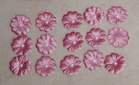Flor em Cetim -2,5cm - 30 Unidades.
