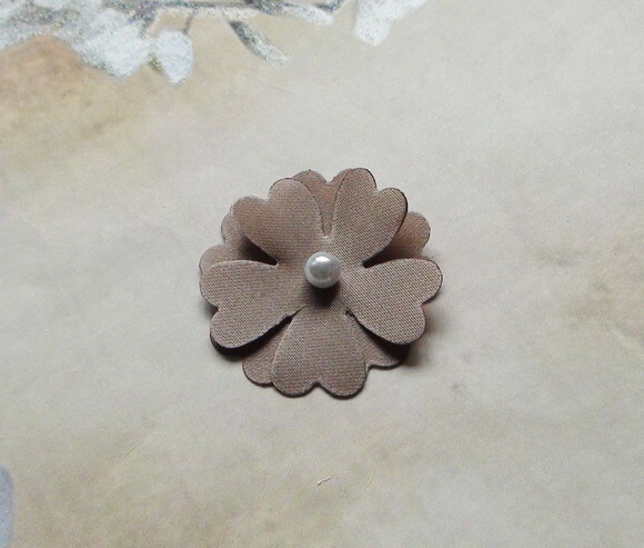 Flor em Cetim 3d - Marrom - 10 un