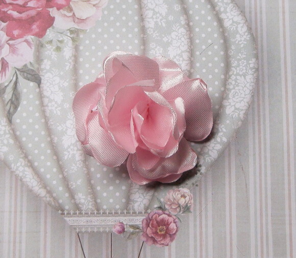 Flor em Cetim 3d - Rosa - 05 un