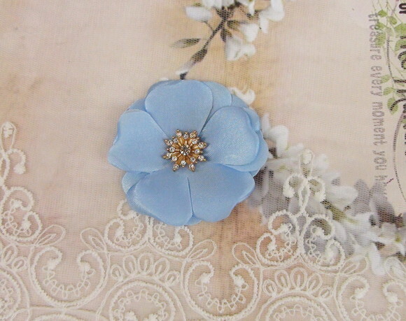 Flor em Cetim Chaton Azul Celeste - 5cm - 01 un