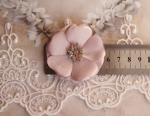 Flor em Cetim Chaton Rose Claro- 5cm - 01 un