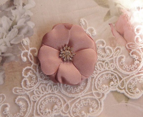 Flor em Cetim Chaton Rose Terra- 5cm - 01 un