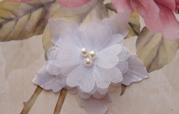 Flor em Cetim e Organza - Branco - 05 un