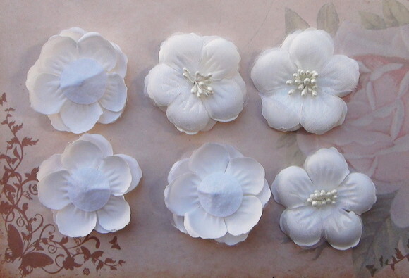 Flor em Cetim e Organza Marfim - 06 un