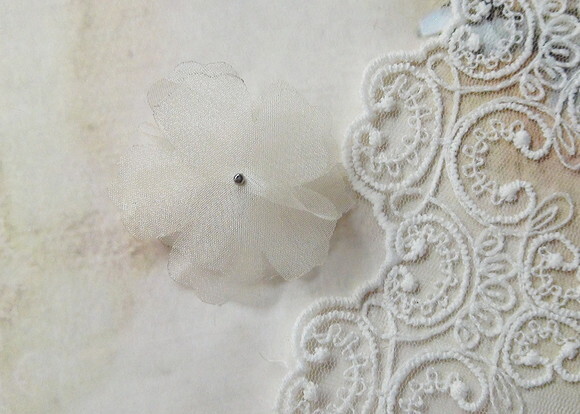Flor em Organza 3d - Branca- 18 un