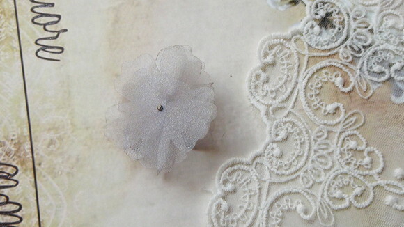 Flor em Organza Cinza - 06 un