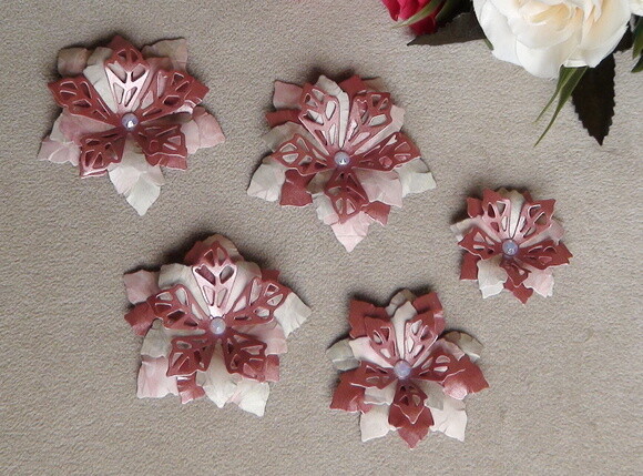 Flor para Scrapbooking - 5 Unidades.