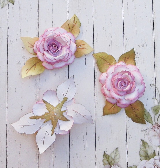 Flores Artesanais em Papel - 03 un