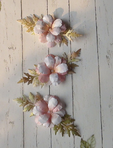 Flores Artesanais em Papel- 03 un