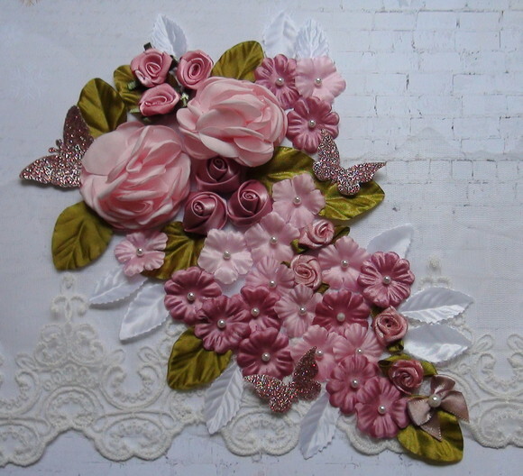 Flores e Folhas em Cetim -