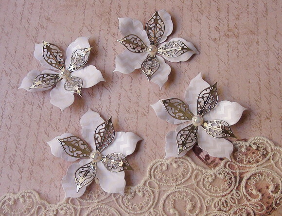 Flores em 3d para Scrapbooking - 4 Unidades.