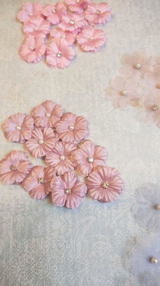 Flores em Cetim e Organza - 60 un