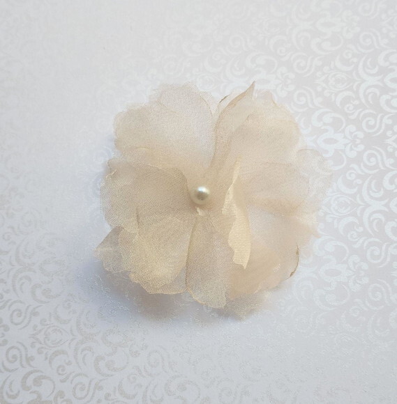 Flores em Organza 3d - 30 un