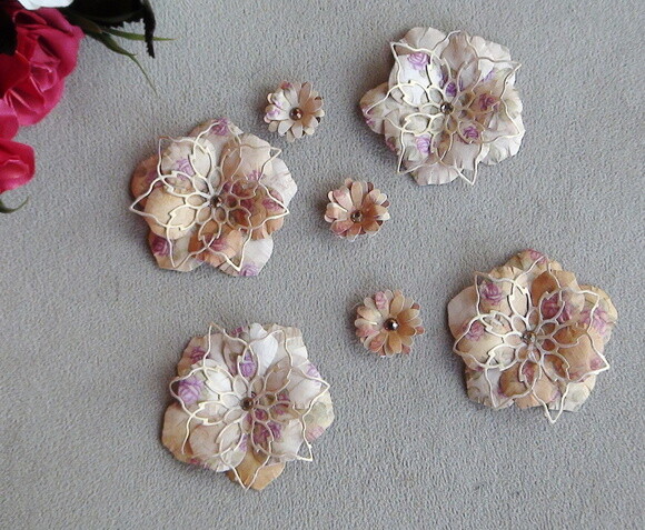 Flores para Scrapbooking - 7 Unidades.