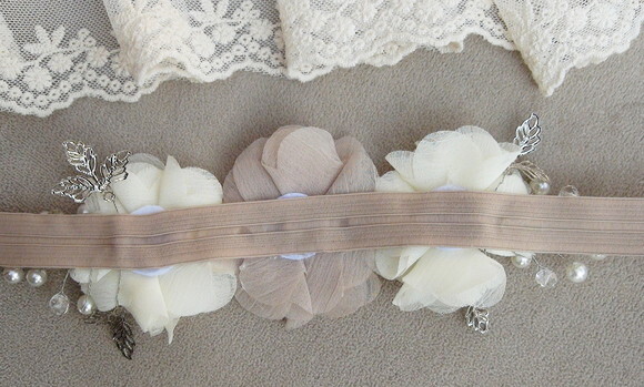 Headband - Arranjo de Flores para Cabelo.
