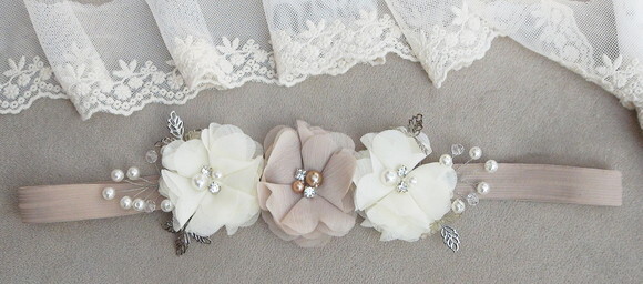 Headband - Arranjo de Flores para Cabelo.