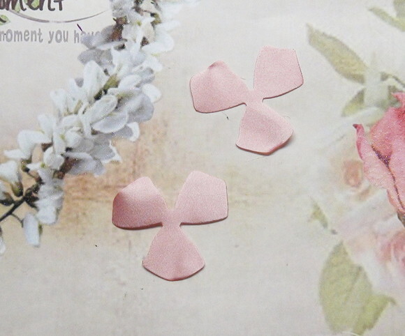 Pétalas de Flor em Cetim - Rose Claro - 30 un