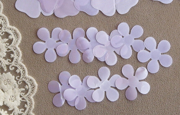 Pétalas de Flores em Cetim - Rosa - 30 Un.