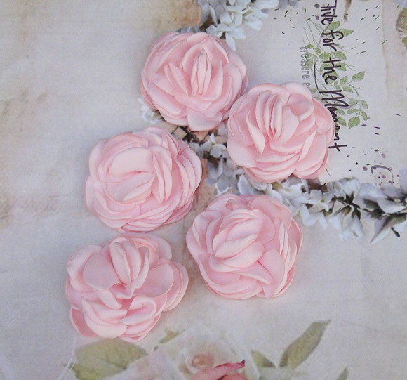 Rosas em Cetim 3d - 05 un