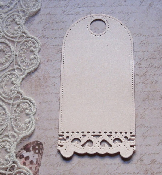 Tags em Papel Metalizado - 12,5 x 6,0 -20 un