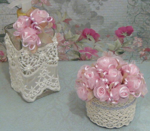 2 Buques de Flor em Cetim e Organza - Rosa