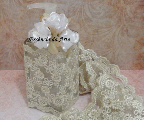 2 Buquês em Cetim e Organza - White