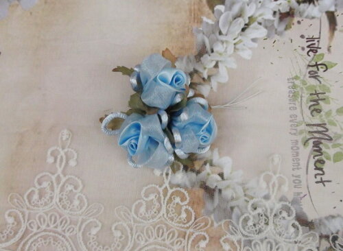 2 Buques Flor em Cetim e Organza Azul