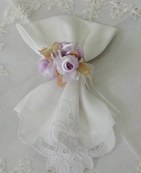 2 Buques Flor Rosa Cetim e Organza Lilás