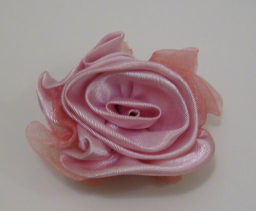 2 Flores Rosa em Cetim e Organza Nude Ii