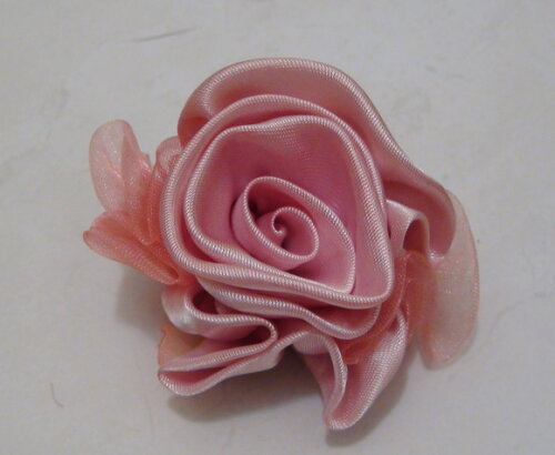 2 Flores Rosa em Cetim e Organza Nude Ii